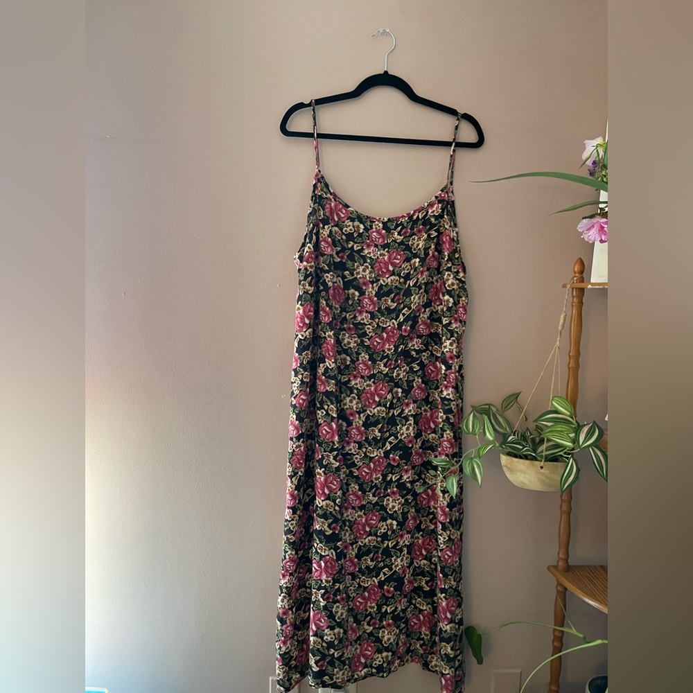 Vintage 90’s Floral Slip Dress